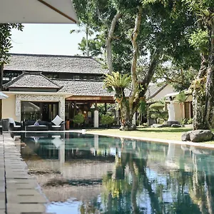  Villa San